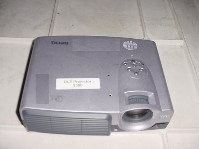 BENQ PB8230 Front